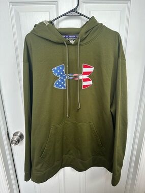 Under Armour Olive Green Men's Crewneck Hoodie with USA Flag Logo Freedom